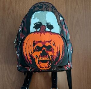 Halloween Michael Myers "No Place to Hide" Loungefly Mini Backpack